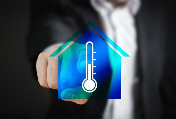 Vidro Art Storage climate-controlled transport vehicle serving Los Angeles